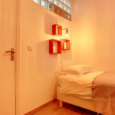 Cours Massena On Marche Provencal * Antibes