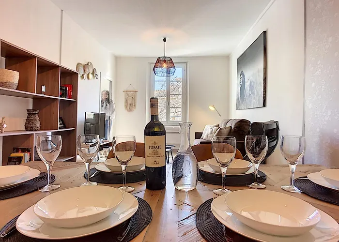 Cours Massena On Marche Provencal Antibes