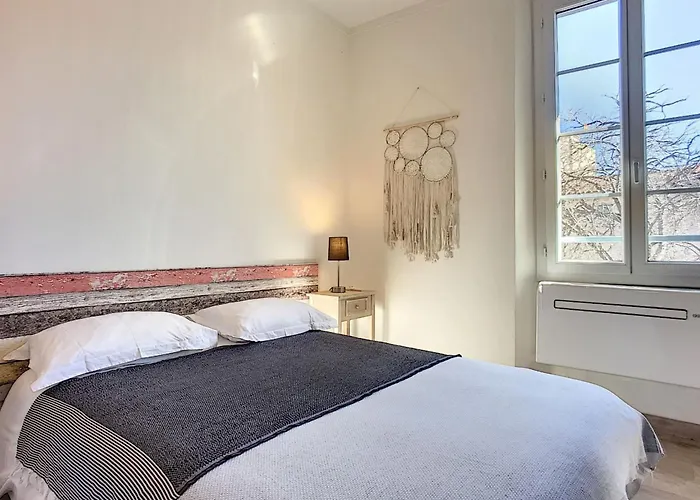 Cours Massena On Marche Provencal Apartment Antibes